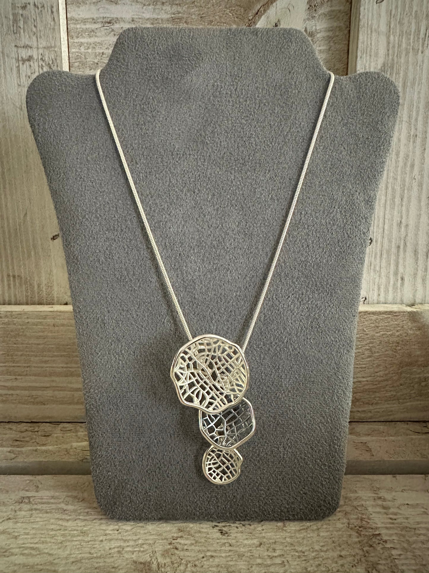 Triple Pendant Short Necklace