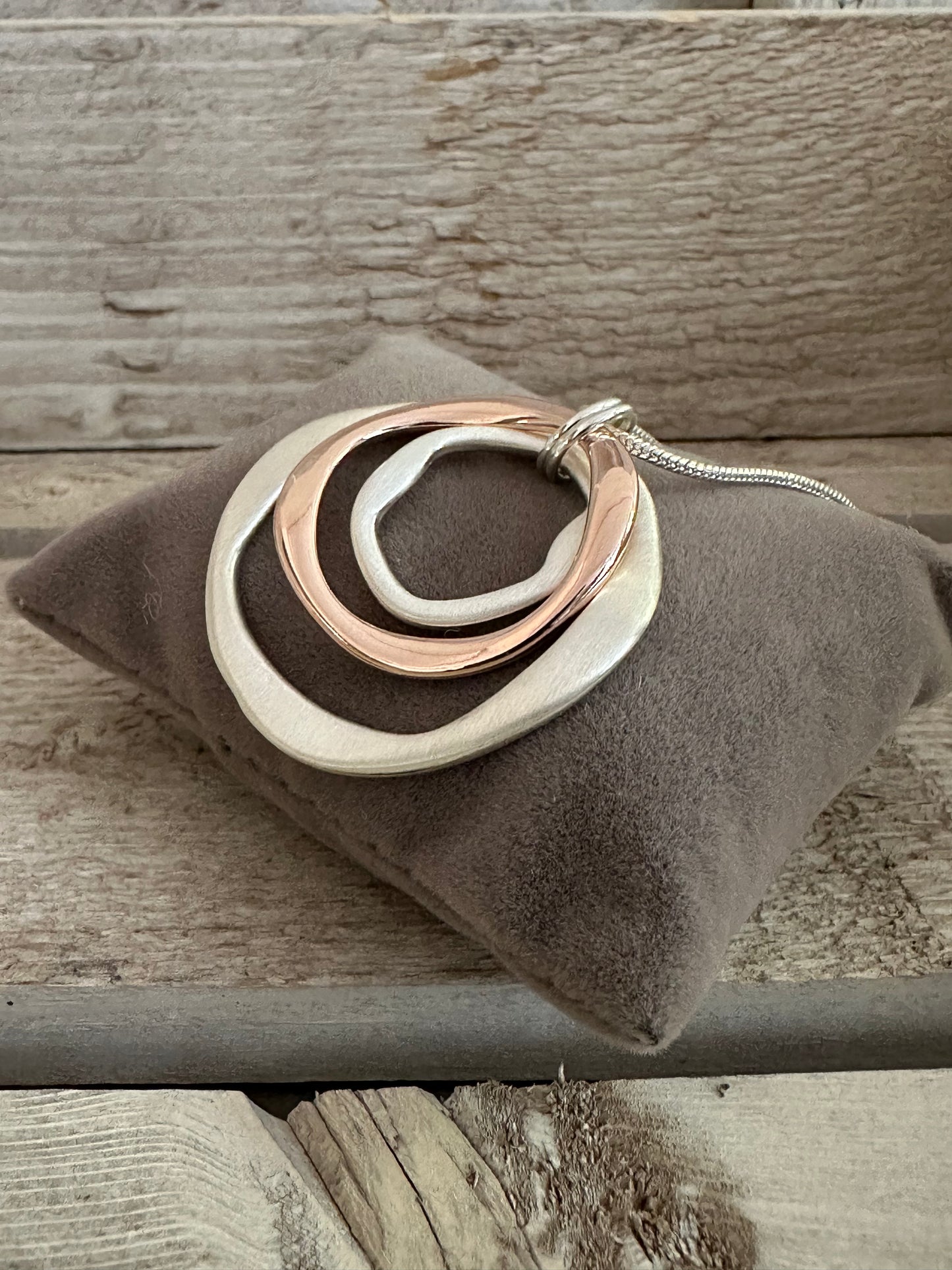 Two Tone Short Necklace