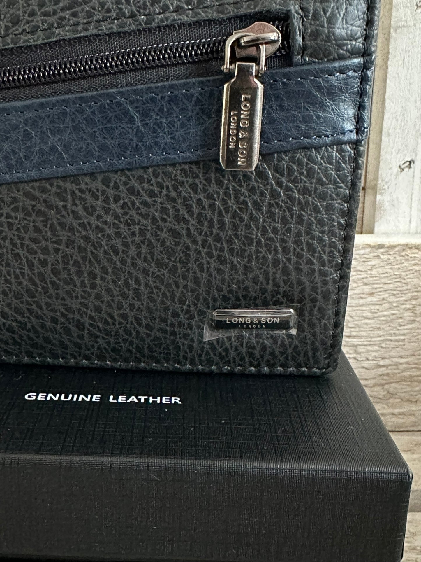 Leather Wallet - Black/Navy