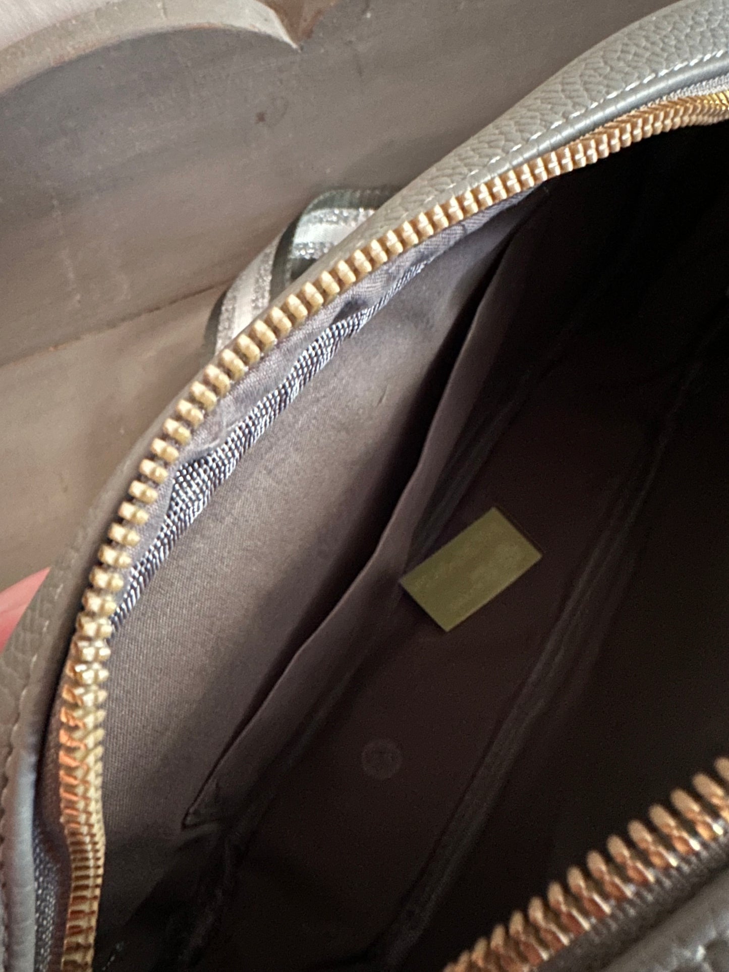 Crossbody Handbag - Grey