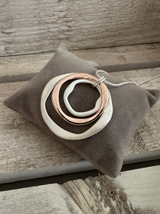 Two Tone Short Necklace