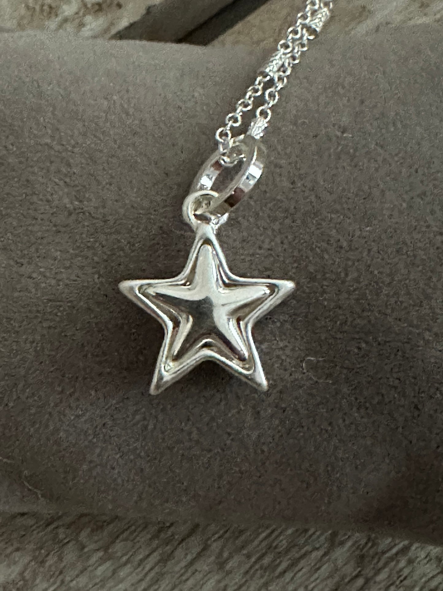 Star Pendant Short Necklace