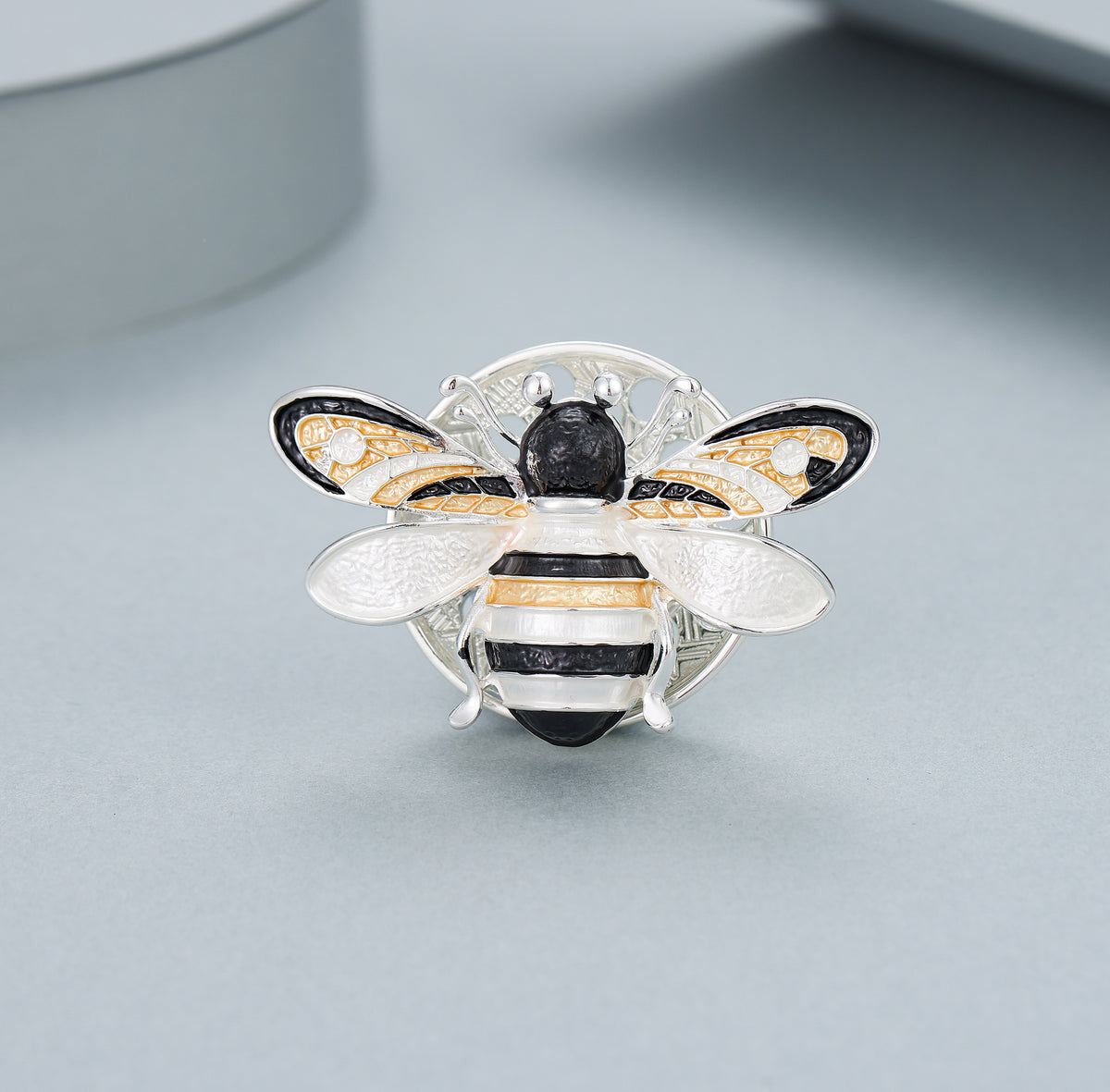 Bee Magnetic Brooch