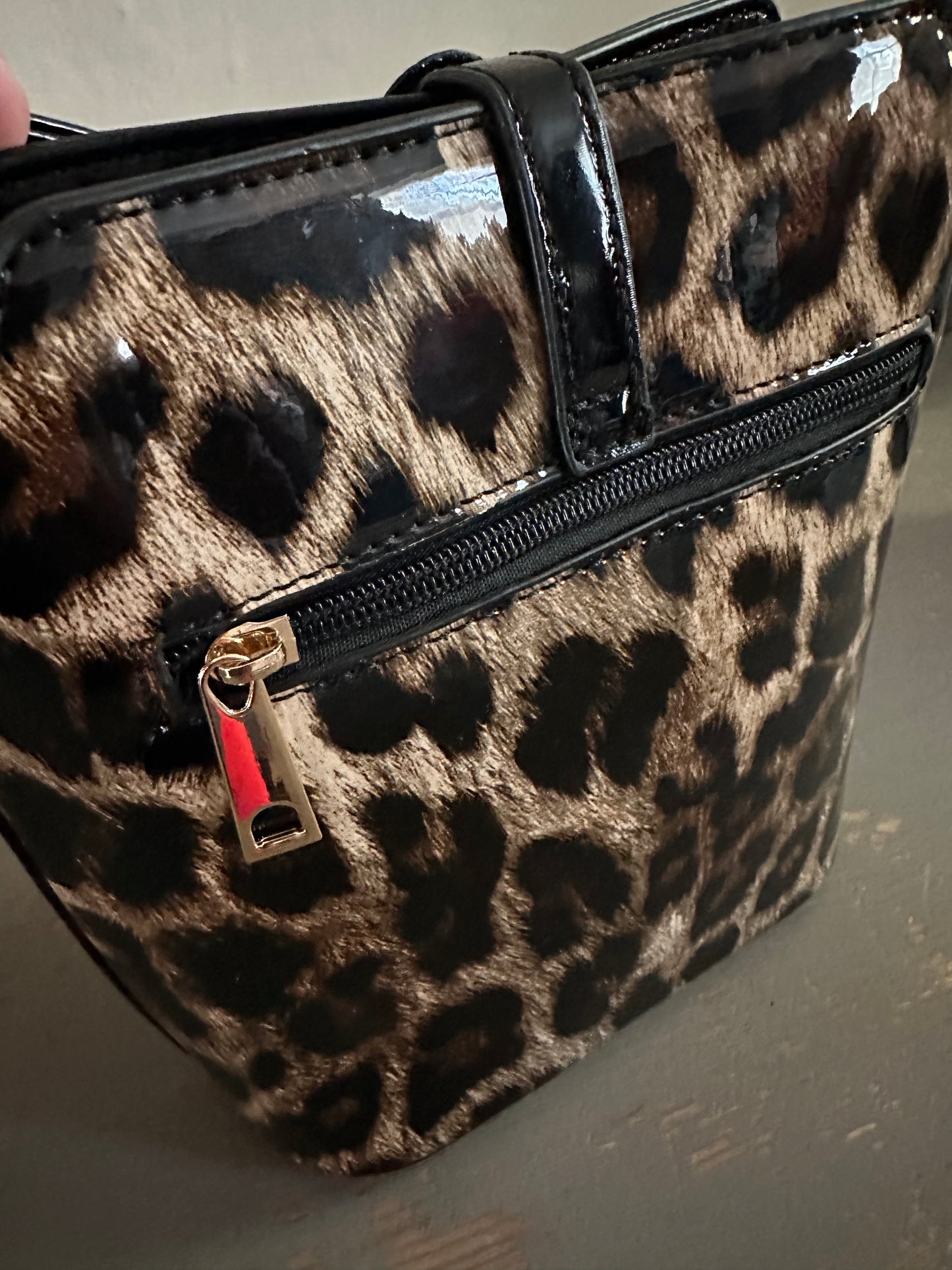 Leopard Print Crossbody Handbag