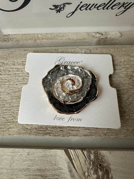 Flower Magnetic Brooch