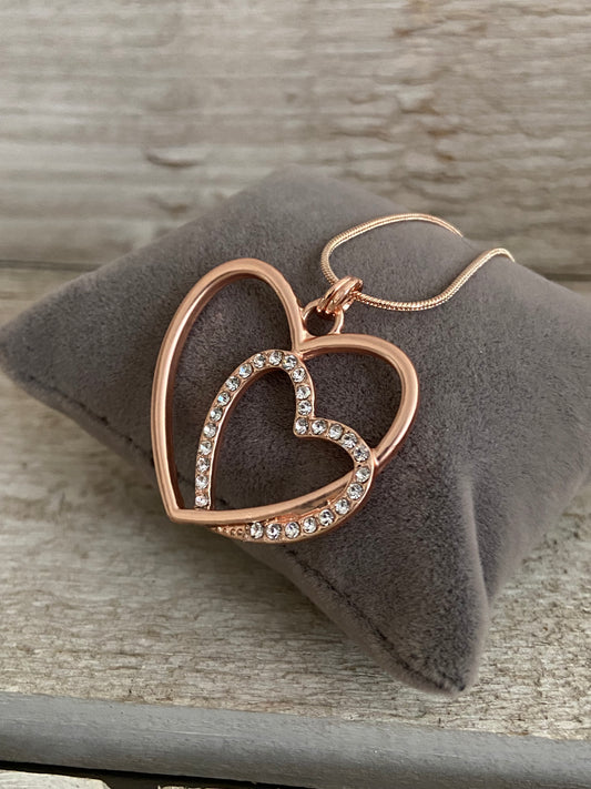 Heart Pendant Short Necklace
