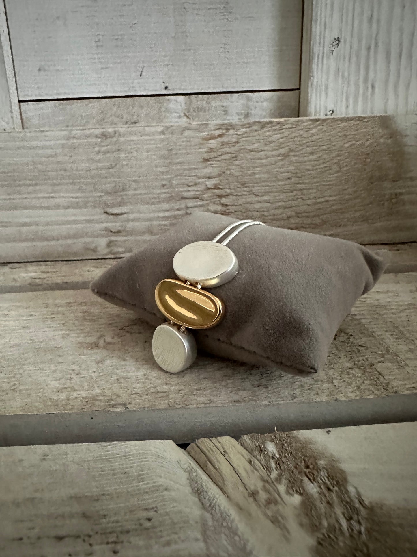 Two Tone Short Necklace