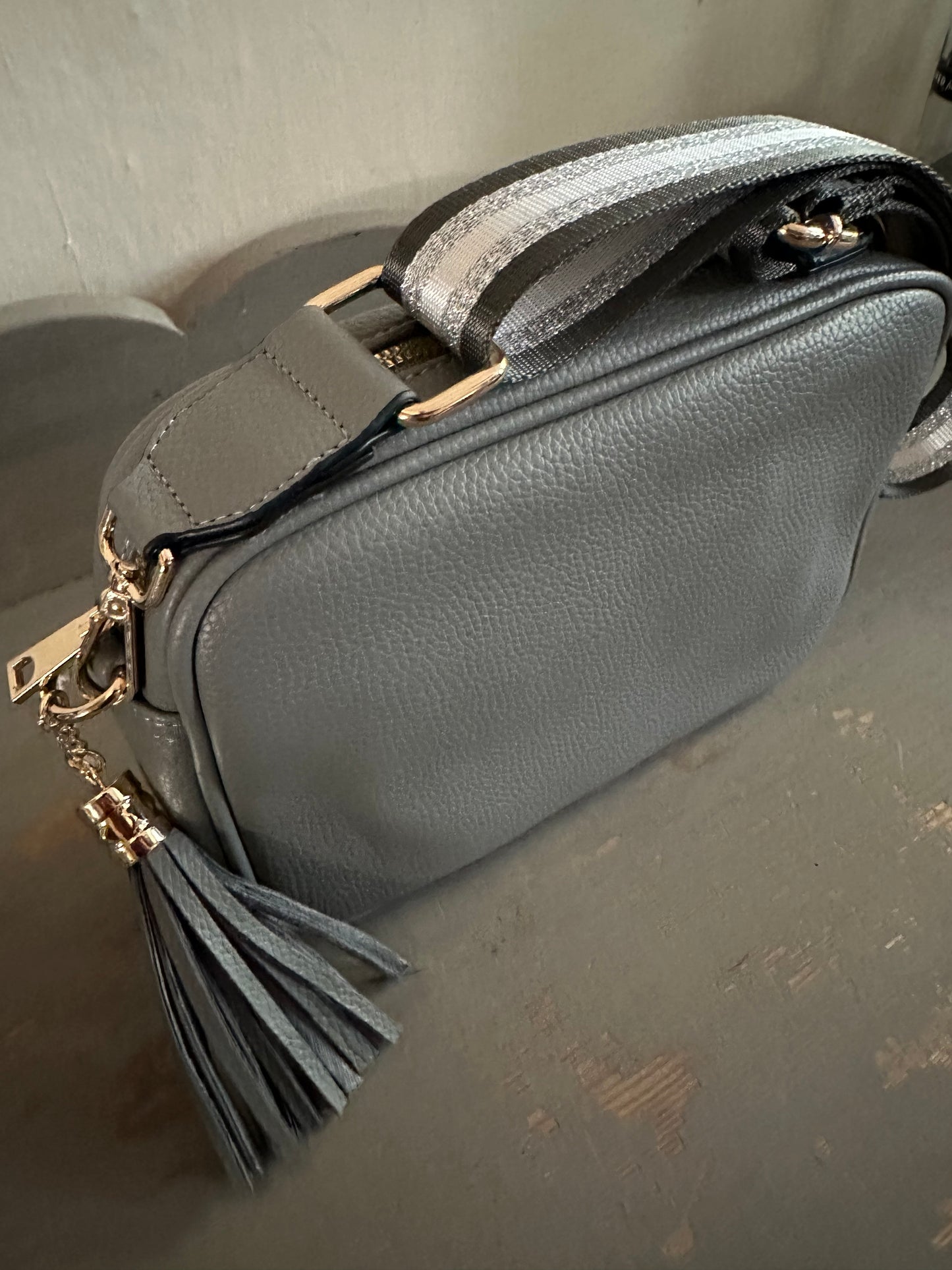 Crossbody Handbag - Grey