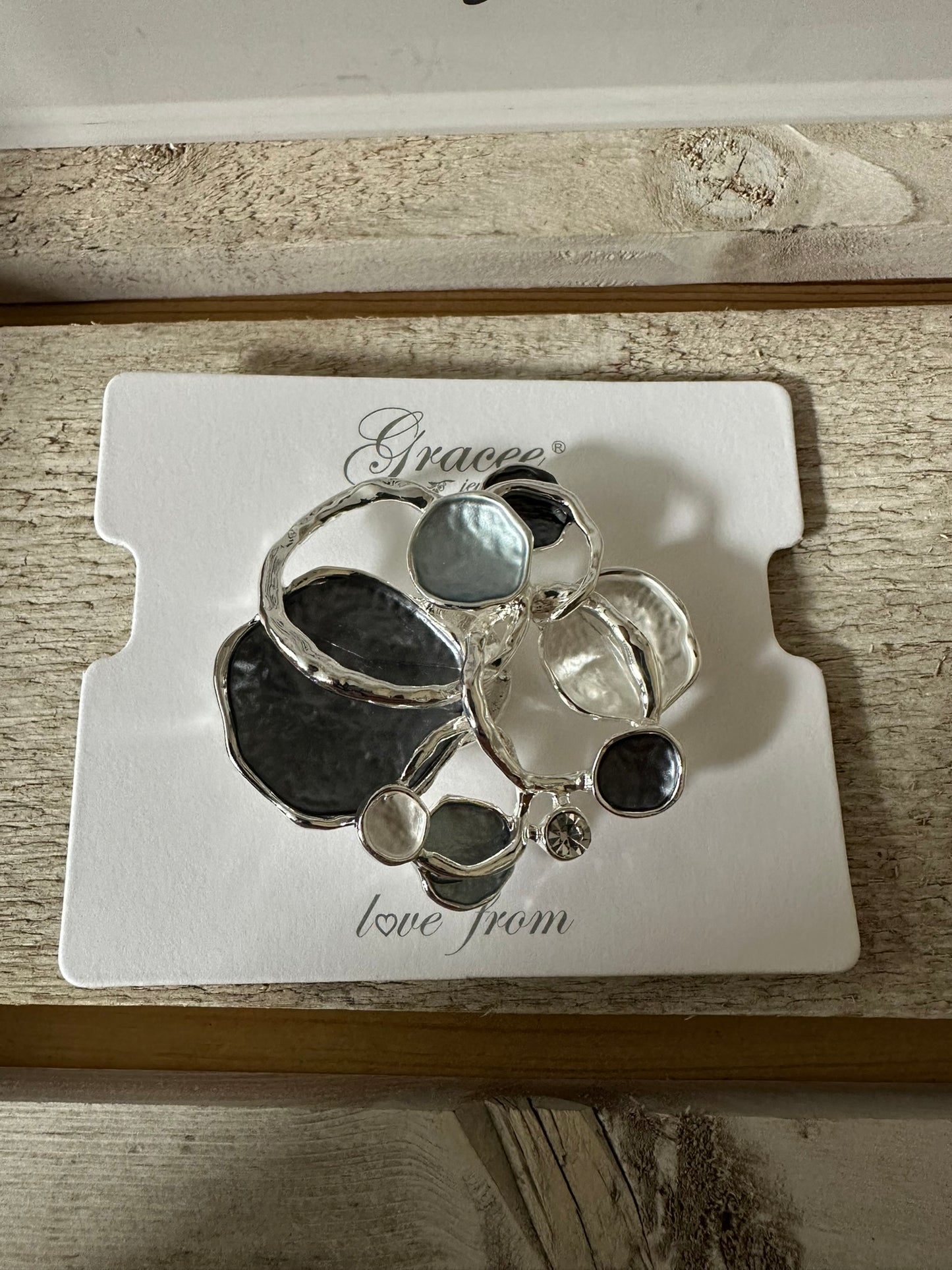 Magnetic Brooch
